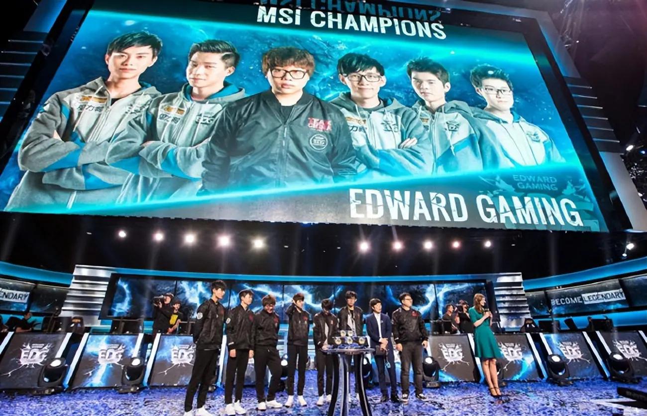 关于EDG横扫CLG，BDD一己之力扛起全队的信息