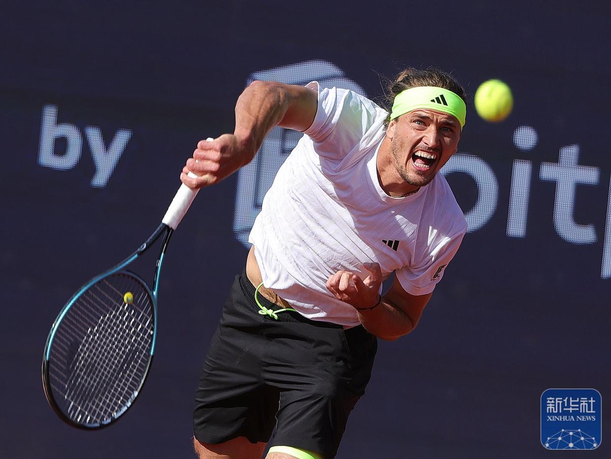 开云体育在线-法国网球队鏖战日本网球队，兹维列夫绝境逆转