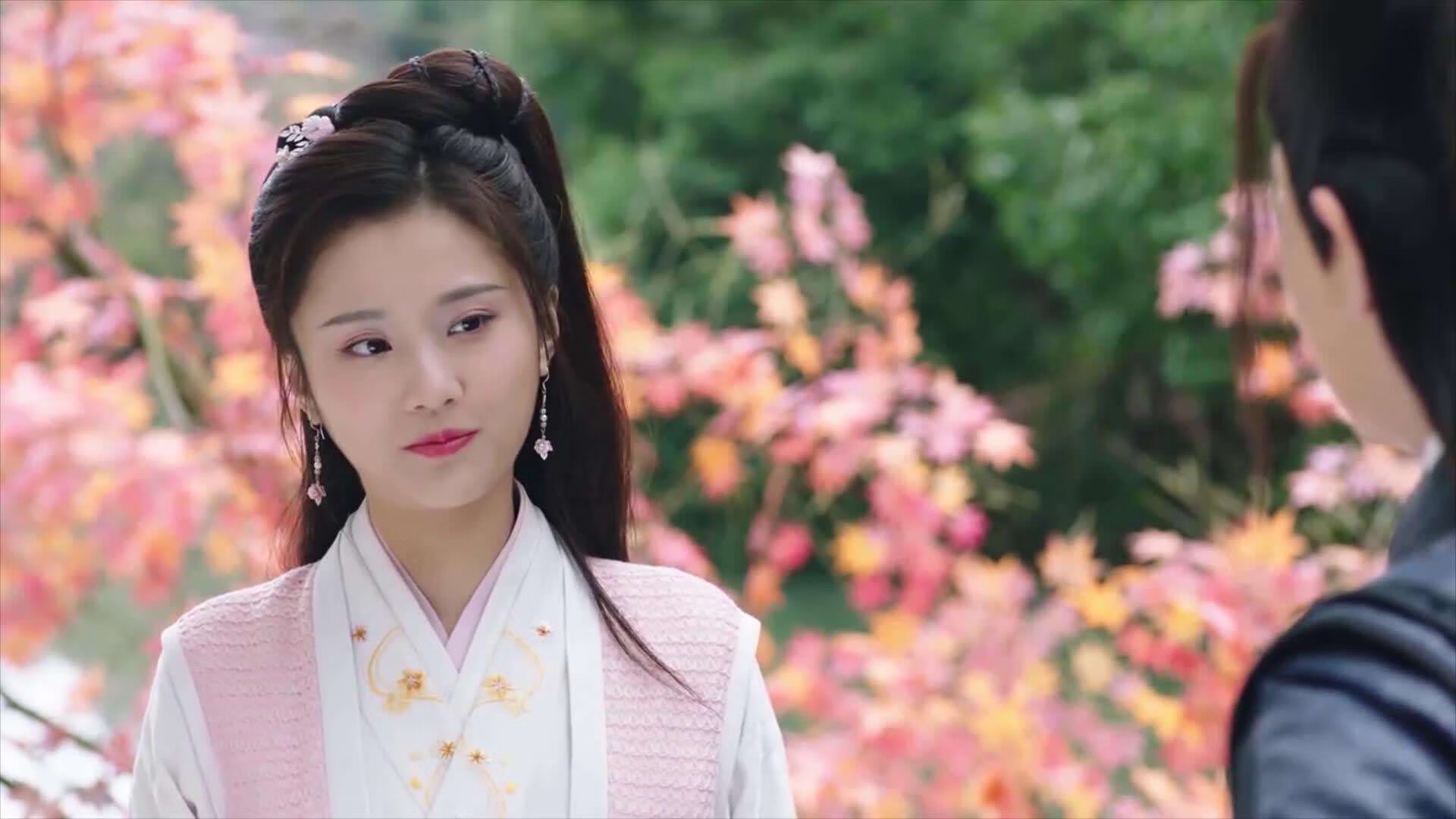 当巴黎的召唤响起，萨卡为何选择在伦敦书写自己的传说？