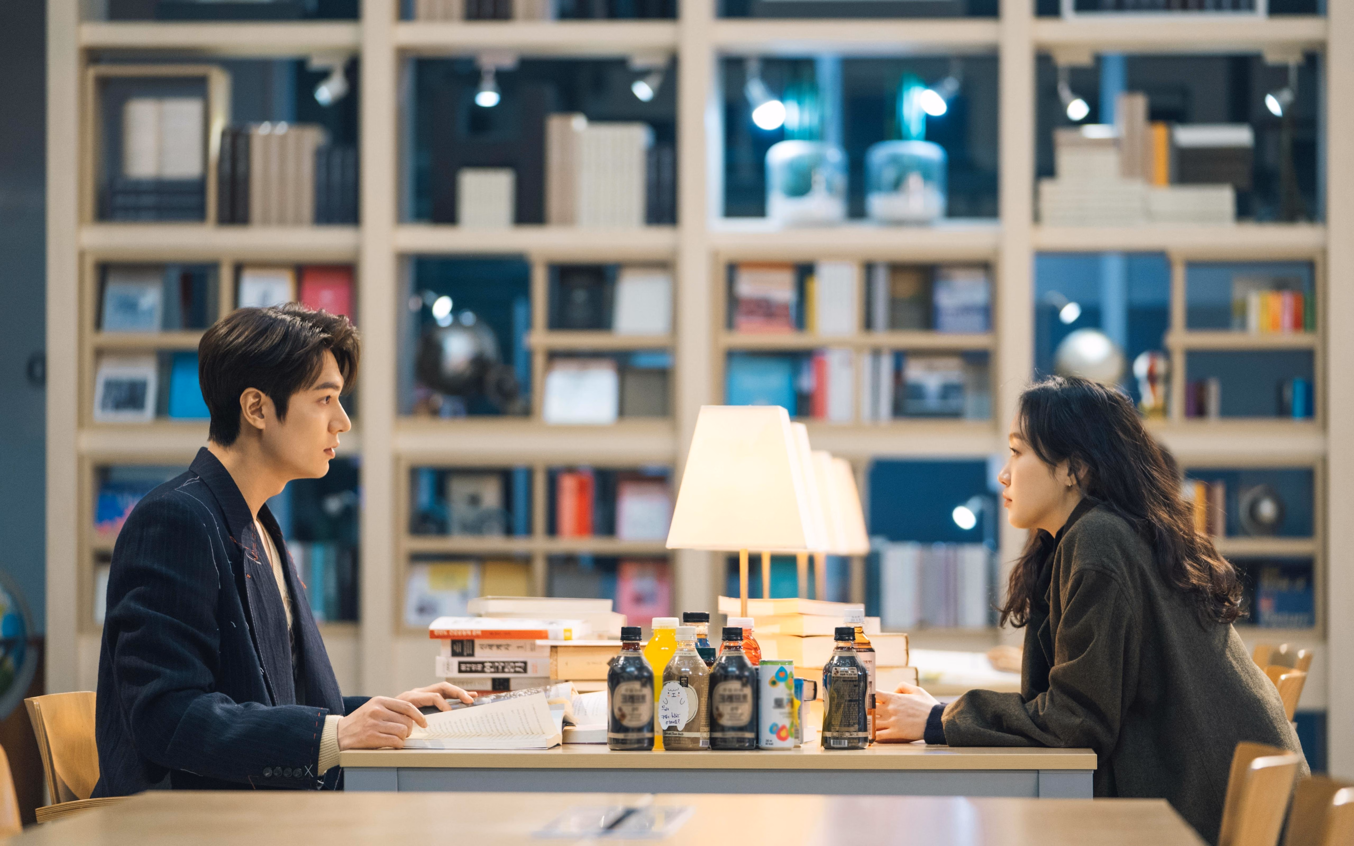 开云体育中国-围城下的新王，森林狼铁血晋级与切特的欧洲加冕礼